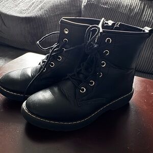 Stylish Black Kids Lace-Up Boots - Size 2